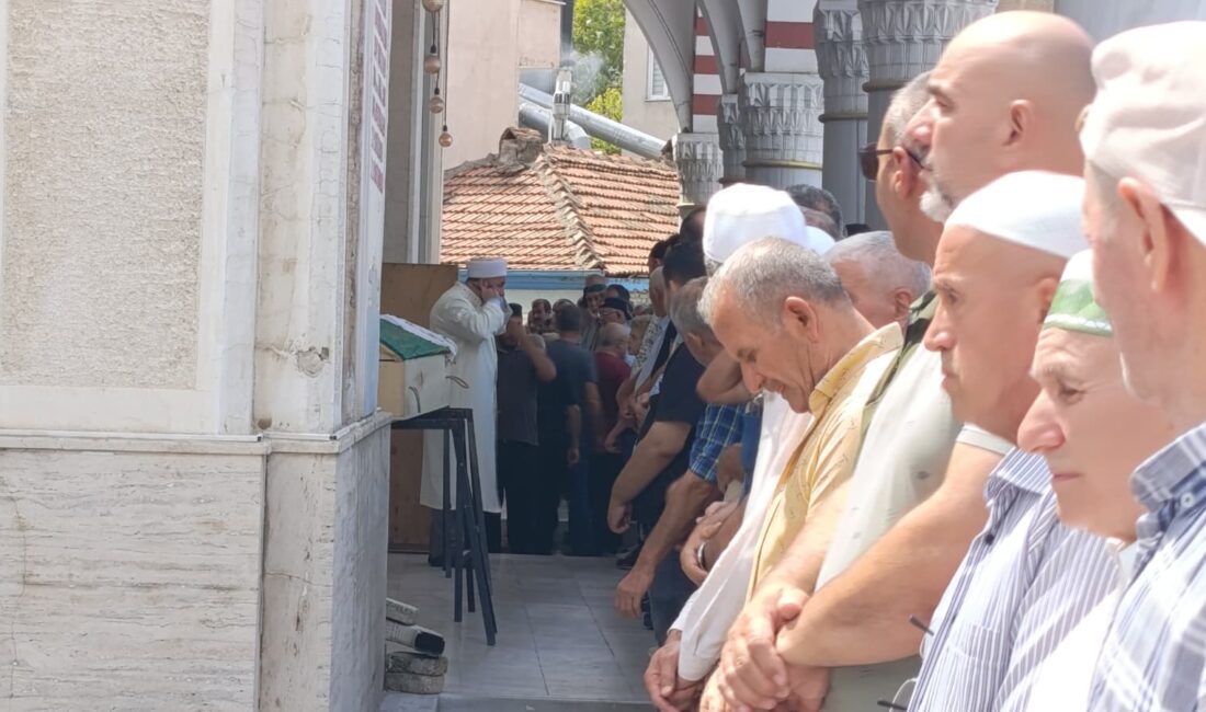Bursa'nın Orhangazi ilçesinde, dün evinde ölü bulunan 24 yaşındaki Elif