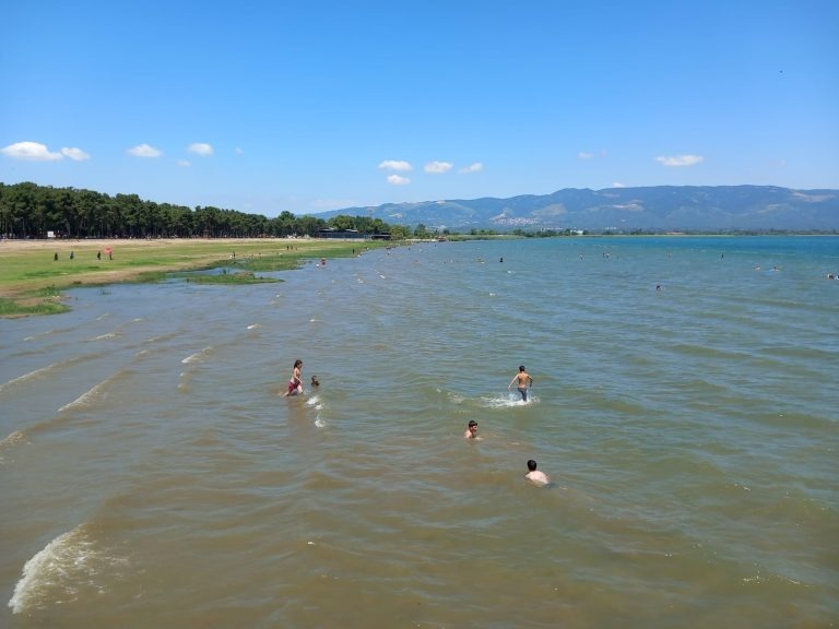 Bursa’nın önemli turizm değerlerinden İznik Gölü’nde yüzme suyu analizlerinin Ağustos