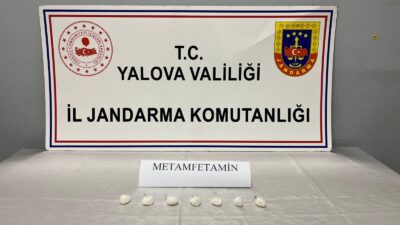 Yalova İl Jandarma Komutanlığı ekipleri, uyuşturucuyla mücadele kapsamında kent genelinde
