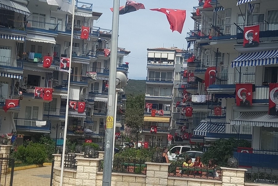 Bursa’nın Gemlik ilçesine bağlı Küçük Kumla Mahallesi’nde 30 Ağustos Zafer
