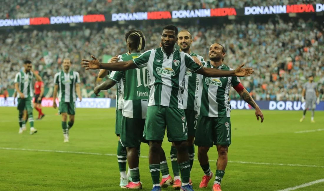 Bursaspor’un Golcüsüne Milli Davet! Bursaspor'un sezon başında kadrosuna kattığı Nijeryalı golcü Kelechi Iheanacho, Nijerya
