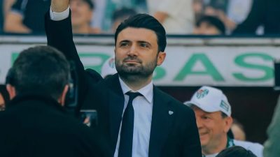 Bursaspor Başkanı Çelik’ten Net Mesaj! “Duruşunu Bozmayanlara Selam Olsun…” Amed SF ile Beşiktaş arasında oynanan karşılaşmada tribünlerden yükselen Bursa