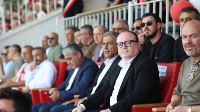 Bursaspor'un pilot takımı olarak yoluna devam eden Gemlik Sümerbey Futbol