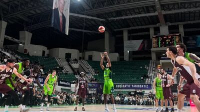 Türkiye Sigorta Basketbol Süper Ligi 2026-2027 sezonu bugün oynanan TOFAŞ
