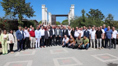  Bursa Büyükşehir Belediyesi Başkanvekili Şahin Biba, Karacabey ilçesinde muhtarlarla