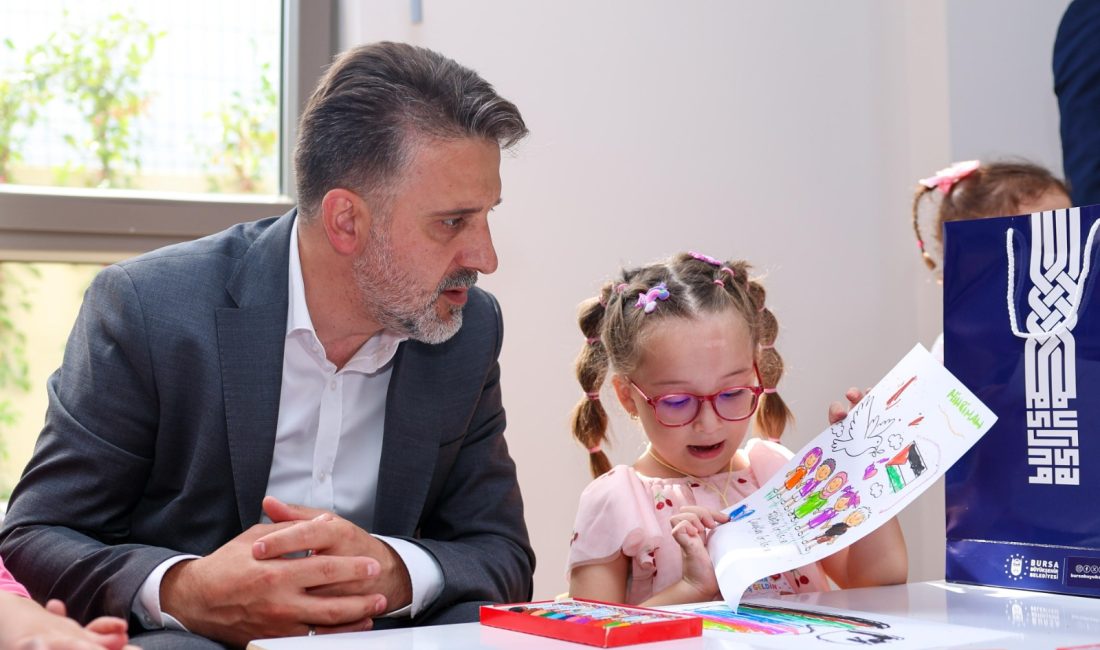Başkan Vekili Biba, Öğrencilerin İlk Ders Heyecanına Ortak Oldu Bursa Büyükşehir Belediye Başkan Vekili Şahin Biba, 2026-2027 eğitim-öğretim döneminin