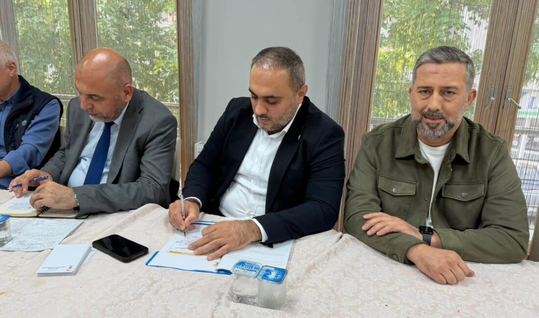 AK Parti Orhangazi İlçe Başkanı Gökhan Ulusu, Belediye Başkanı Bekir