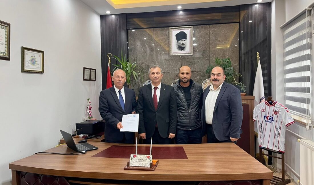 Orhangazi Mesleki ve Teknik Anadolu Lisesinde yürütülen yenilenme çalışmaları kapsamında