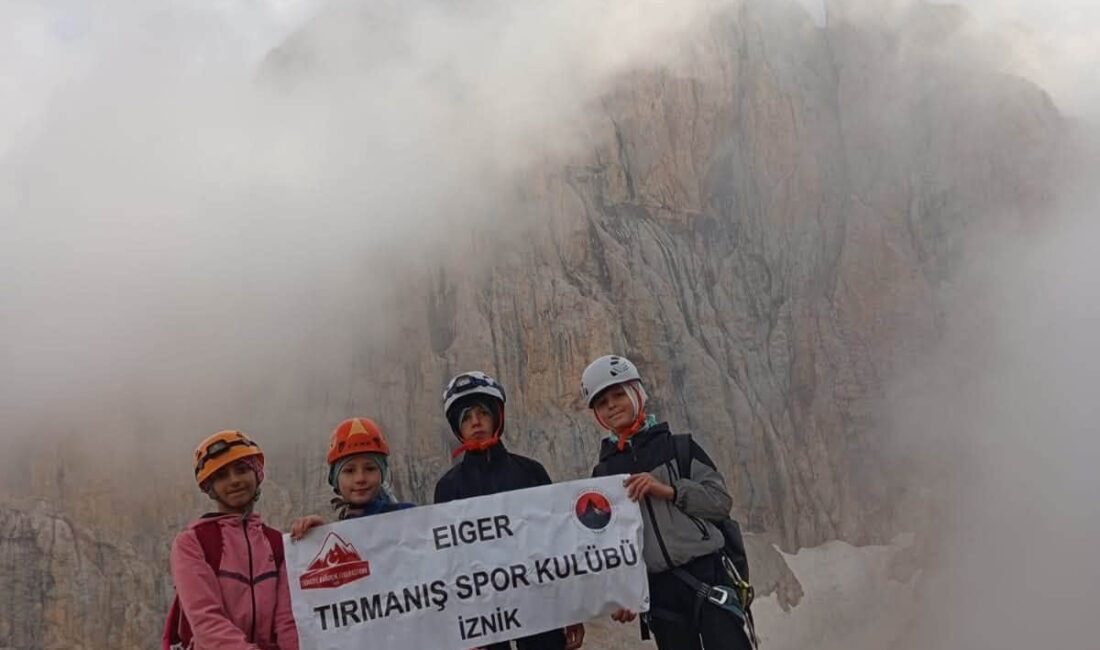 Bursa’nın İznik ilçesinde spor tırmanış ve kaya tırmanışı eğitimi alan