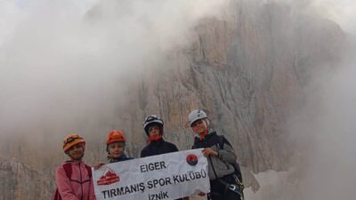 Bursa’nın İznik ilçesinde spor tırmanış ve kaya tırmanışı eğitimi alan