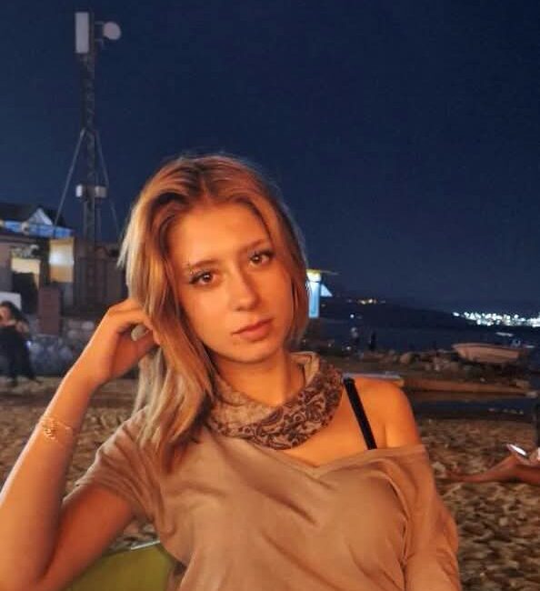 Bursa’nın Gemlik ilçesinde yaşayan 17 yaşındaki Azra Özkaplan, Orhangazi’de düzenlenen