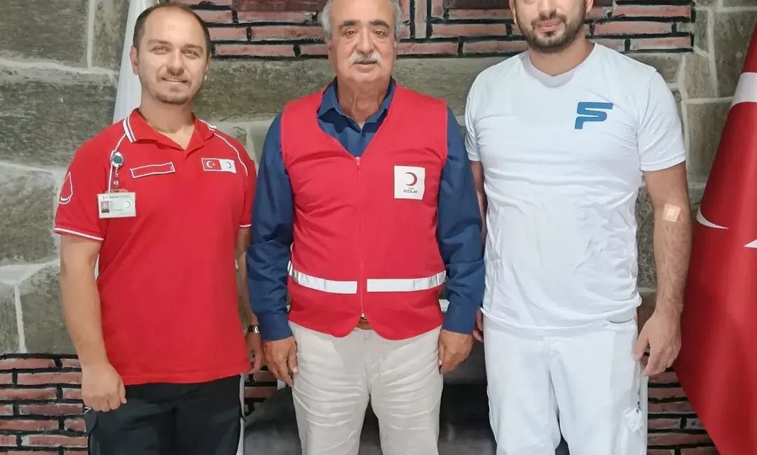 Bursa’nın Orhangazi ilçesinde Türk Kızılay tarafından yürütülen kök hücre bağışı