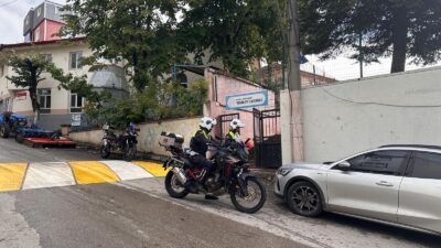 Bursa’nın Orhangazi ilçesinde jandarma ekipleri tarafından okul çevreleri ile servis