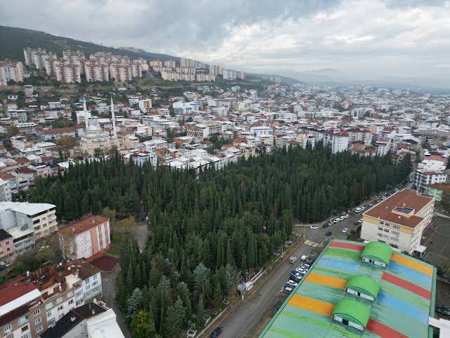 Bursa şehir merkezi ile dış ilçeler arasındaki karayolu mesafeleri karşılaştırıldığında,