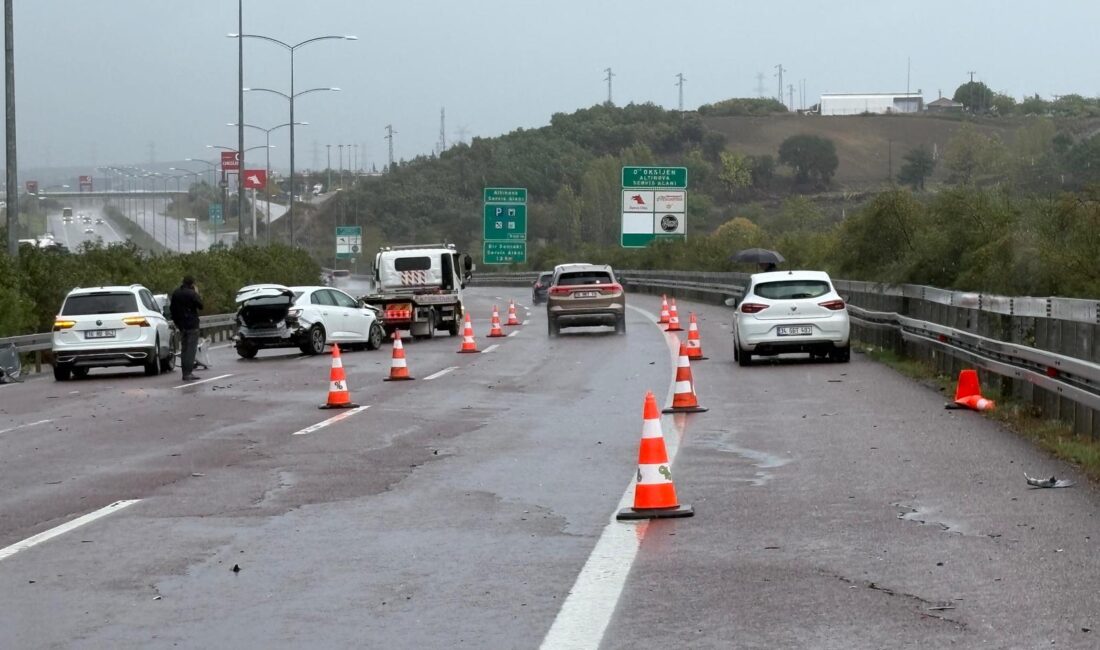 Gebze-Orhangazi-İzmir Otoyolu’nda yağışlı havalarda meydana gelen yaralanmalı ve maddi hasarlı