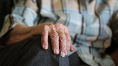 Dünya genelinde 57 milyon kişiyi etkileyen demansın en yaygın türü