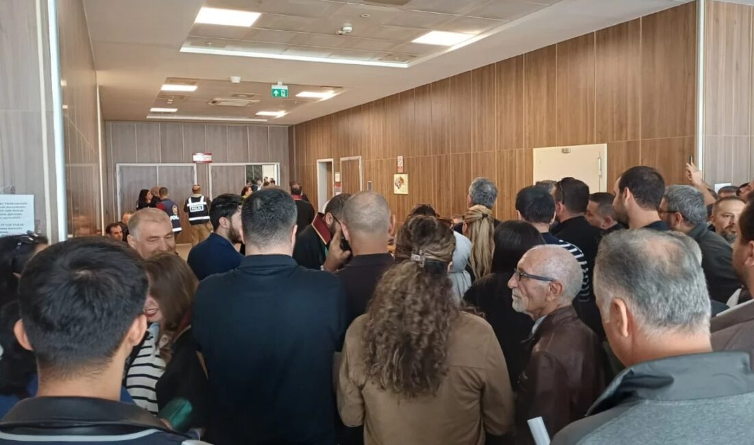 Bursa'da 63 sanığın yargılandığı davada mahkeme ara kararını açıkladı. Mustafa