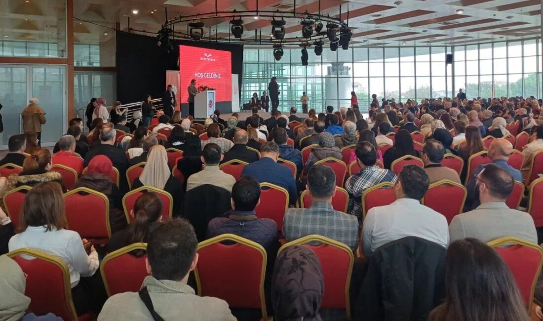 Bursa'da dezenformasyonla mücadele konusunda farkındalık oluşturmak amacıyla seminer düzenlendi.