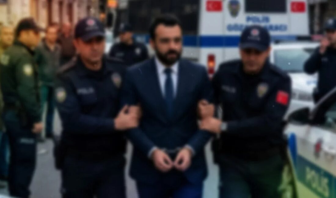 Bursa'da kendisini iş insanı ve savunma sanayi şirketi sahibi olarak