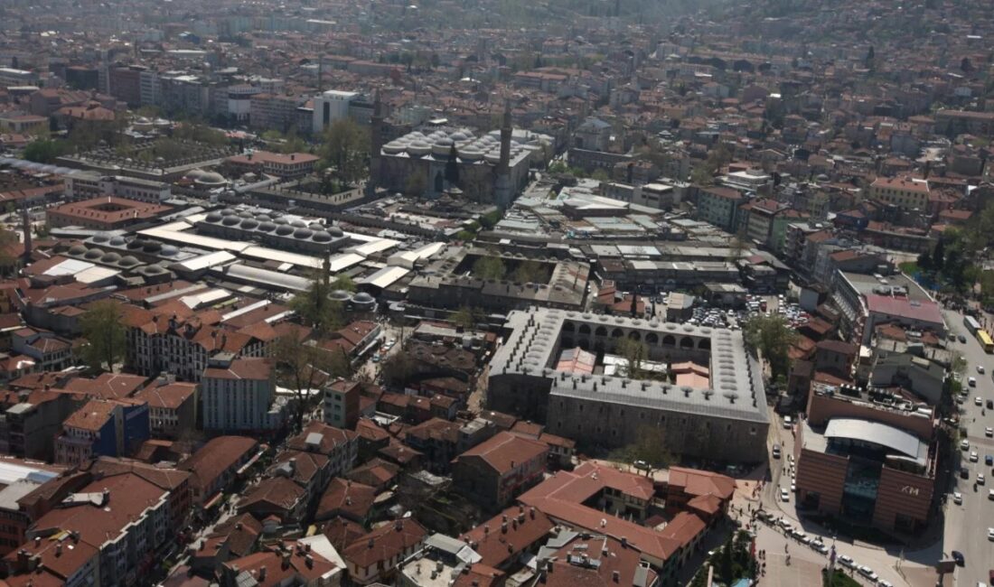 İstanbul'da uygulanan "Yarısı Bizden" kampanyasının Bursa'da da hayata geçirilmesi gerektiğini