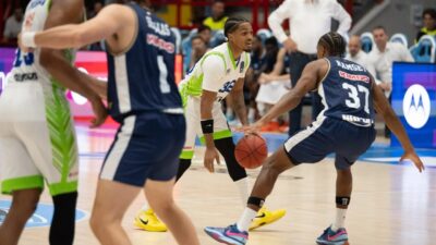TOFAŞ, BKT EuroCup 4. hafta C Grubu karşılaşmasında deplasmanda Napoli