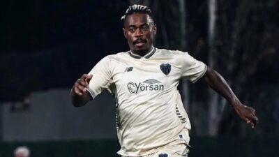Bursaspor'un Brezilyalı futbolcusu Lincoln Henrique, Keçiörengücü karşılaşmasında yaşandığı belirtilen "hakaret"