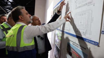 Bursa Büyükşehir Belediye Başkan Vekili Şahin Biba, imalatı süren Atatürk
