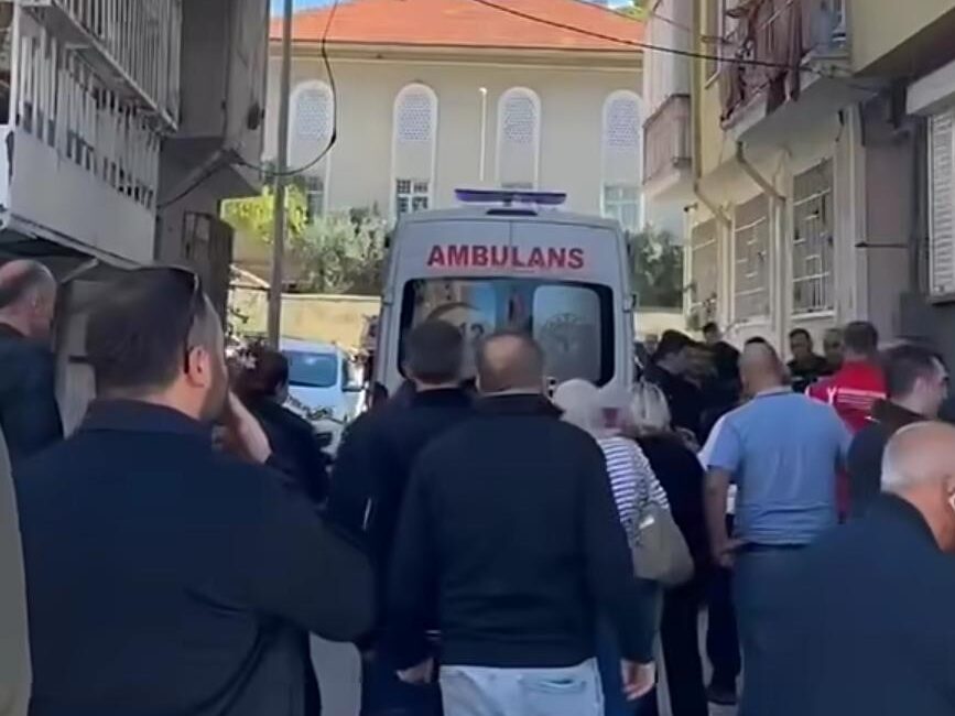 Bursa’nın Gemlik ilçesinde, 60’lı yaşlardaki karı koca, yaşadıkları evde hayatını