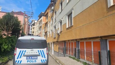 Bursa’nın Orhangazi ilçesinde çalıştığı binanın çatısından apartman boşluğuna düşerek ağır