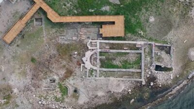 İznik Gölü’ndeki su altı bazilikasında yürütülen kazılarda, bilinen yapının altında