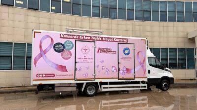 Bursa İl Sağlık Müdürlüğüne ait Mobil Kanser Tarama Aracı, Orhangazi’de