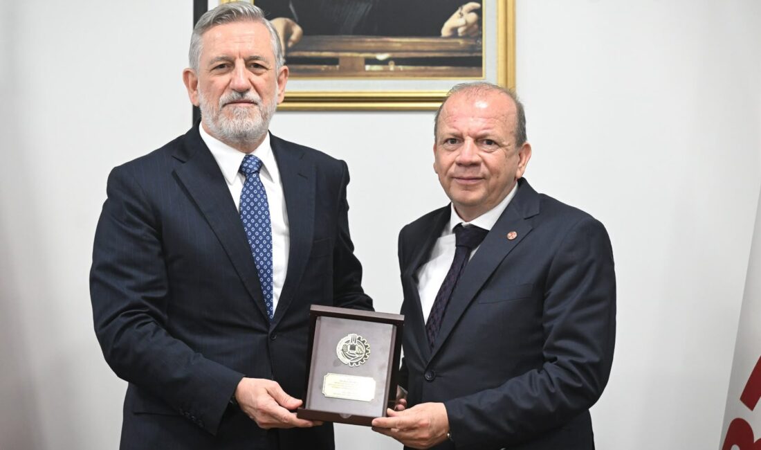 Bursa Ticaret ve Sanayi Odası’nda (BTSO) devir teslim heyecanı yaşandı.