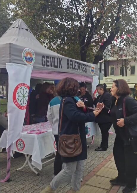 Meme Kanseri Farkındalık Ayı dolayısıyla Gemlik’te anlamlı bir organizasyona imza