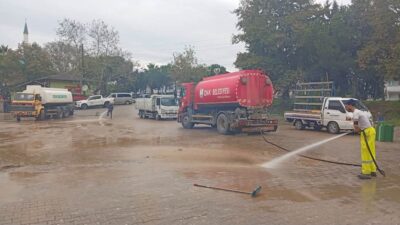 Bursa’nın İznik ilçesine bağlı Çakırca Mahallesi’nde, sağanak yağışın ardından sular