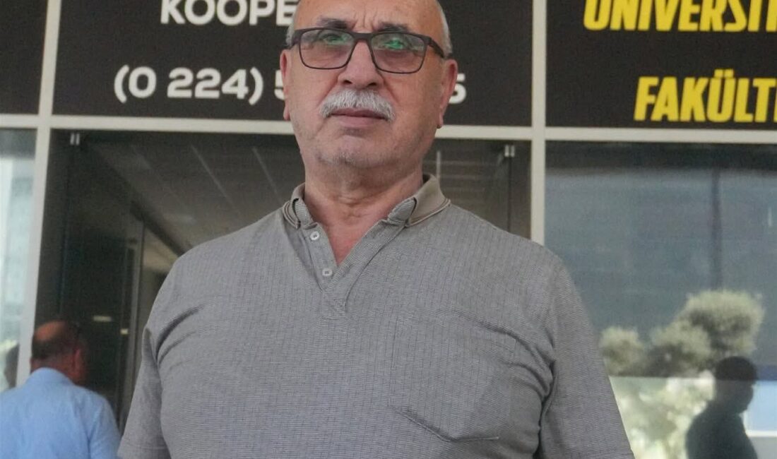 Bursa’nın Orhangazi ilçesinde, Minibüsçüler Kooperatifi Başkanı Sami Karakaya, sabah saatlerinde