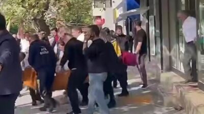 Bursa’nın Gemlik ilçesinde meydana gelen olayda bir kadın bıçaklı saldırı