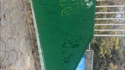 Bursa’nın Orhangazi ilçesinde, Alis Park içindeki kaykay parkının rampalarına yazılan