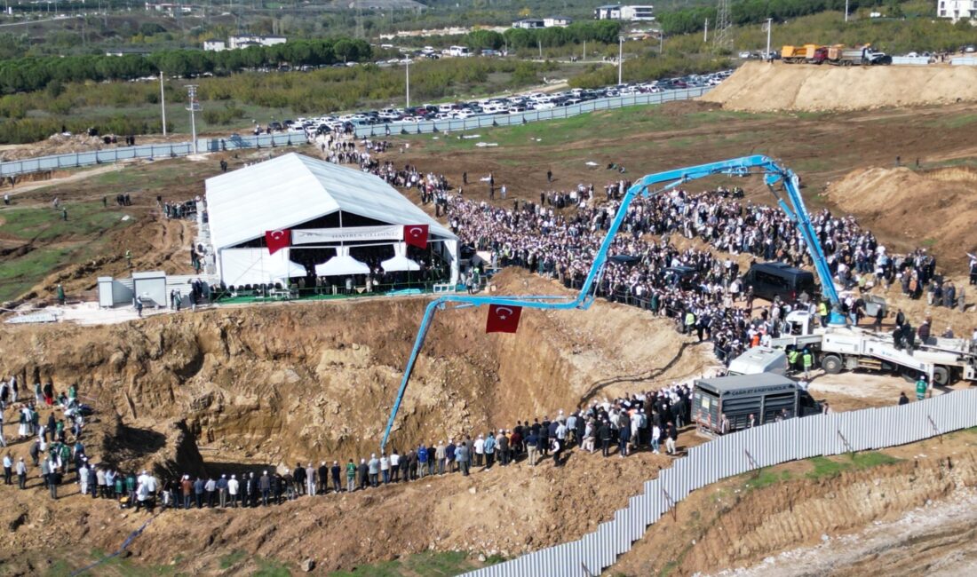 Bursa’nın Orhangazi ilçesine bağlı Yeniköy Mahallesi’nde Menzil’in Serhendi yapılanmasıyla ilişkilendirilen