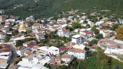 Bursa’nın Orhangazi ilçesine bağlı Gedelek Mahallesi’nde, kış öncesinde artan turşu