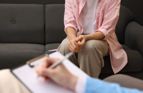 Psikiyatri Uzmanı Dr. Öğr. Üyesi Elvan Çiftçi, bipolar bozukluk ve