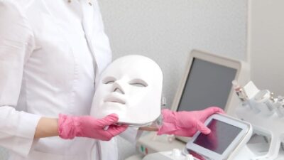 İnsanların artık başkasına benzemekten sıkıldığını ifade eden Klinik Psikolog Uluğ
